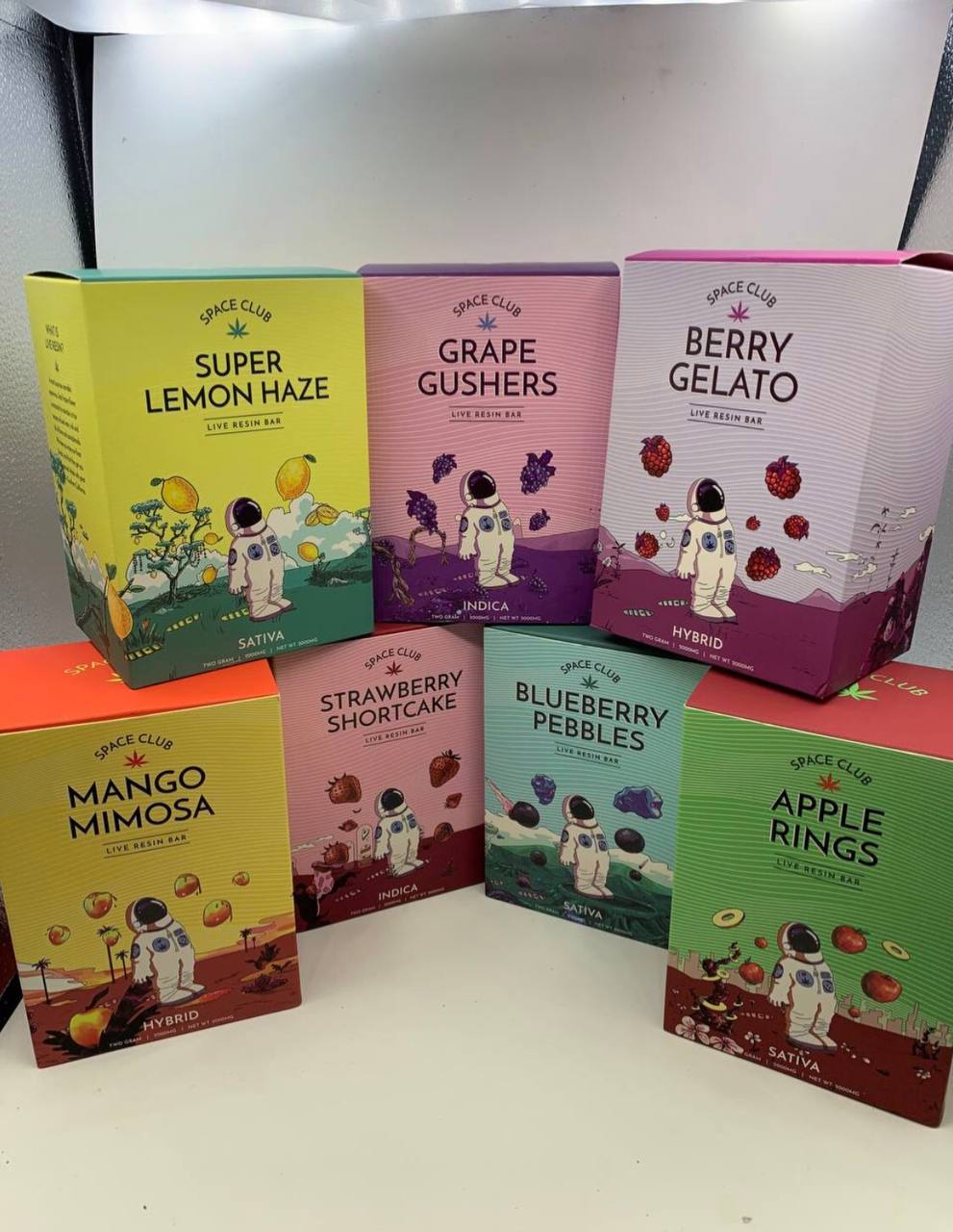 space-club-2g-liquid-diamonds-disposable-device-live-resin-bar-2000mg-master-box.jpeg